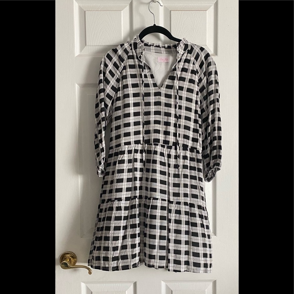 Super cute fall Buffalo plaid pink lily Dress. size small. I needed an XS